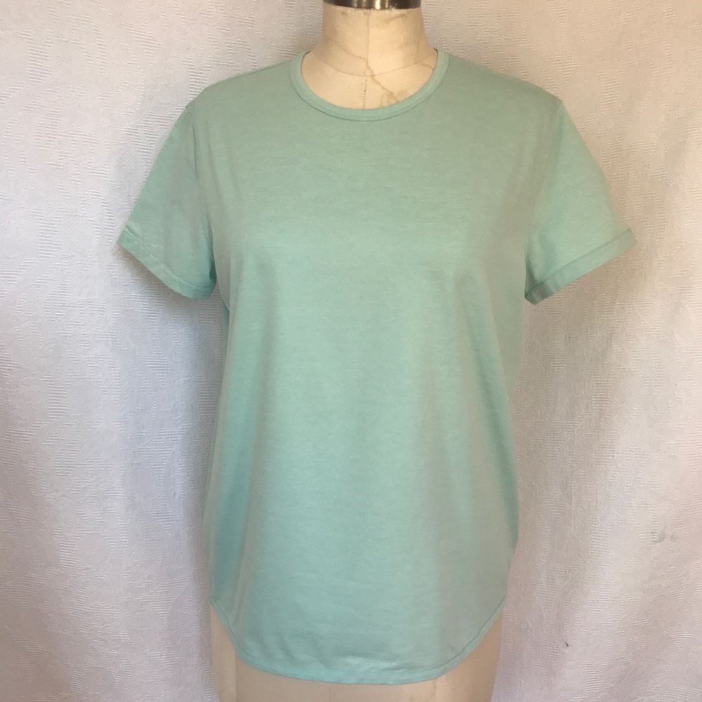 Kit and Ace NWOT aqua lg tshirt